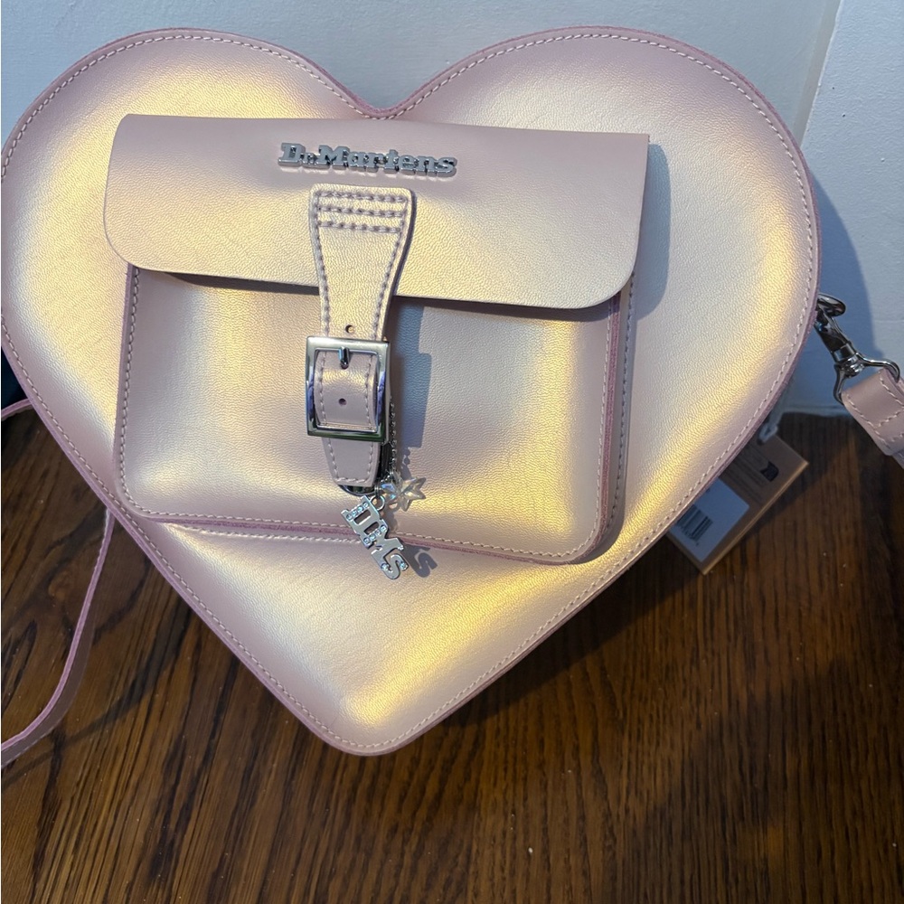 Dr. Martens Pink Heart Bag - Picture 2 of 8